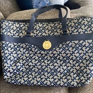 Tommy Hilfiger purse
